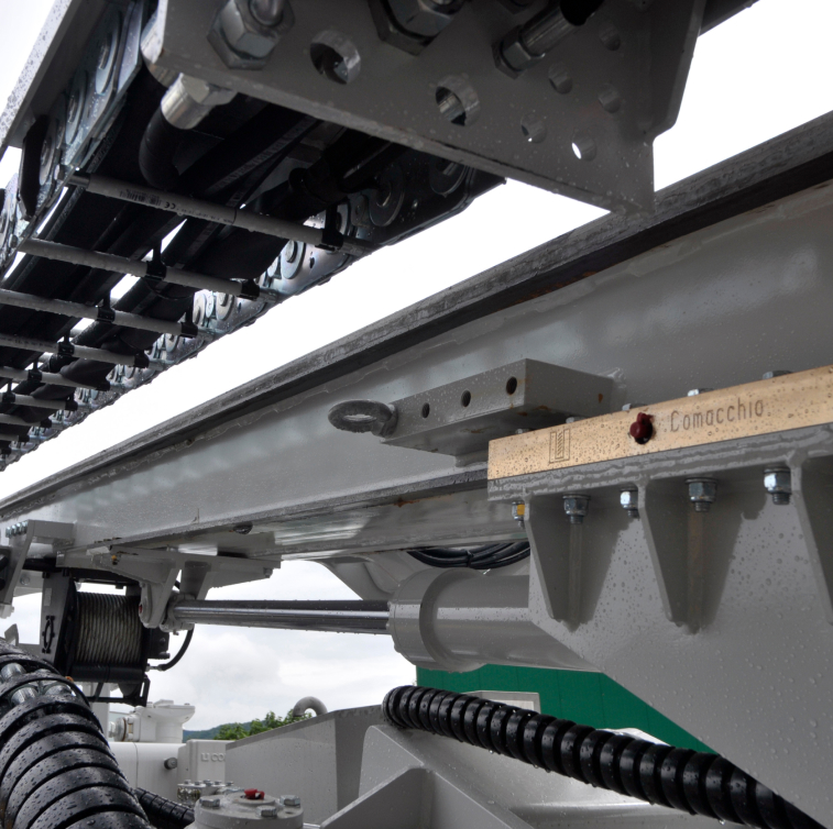 Comacchio perforatrice per micropali e jet grouting URI