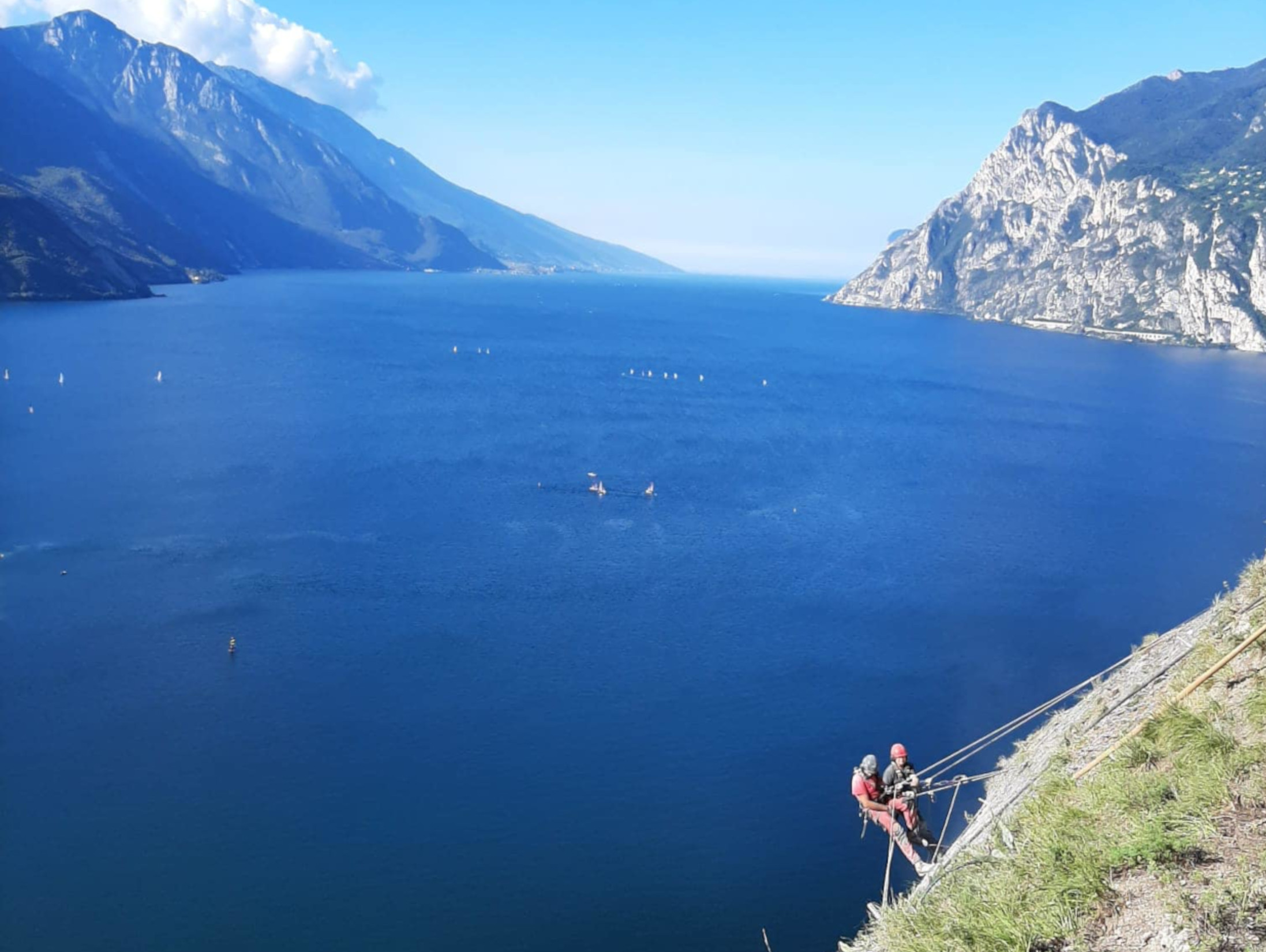 ancoraggio_sicurezza_parete_rocciosa